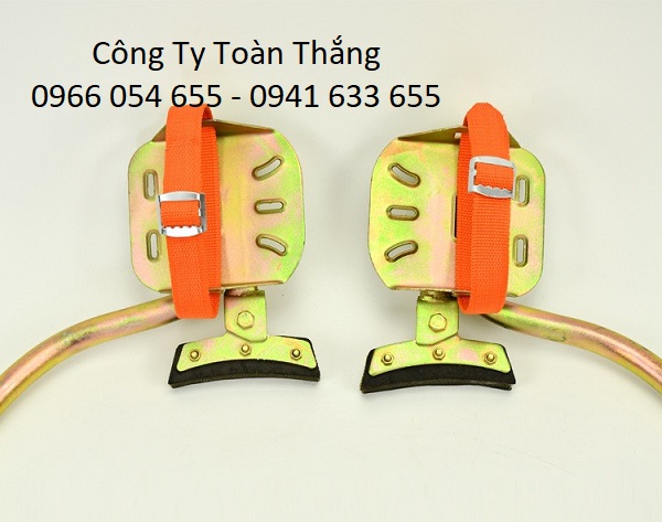 Guốc trèo cột ly tâm 