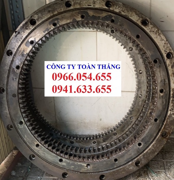 mâm xoay ra cáp đuêhb